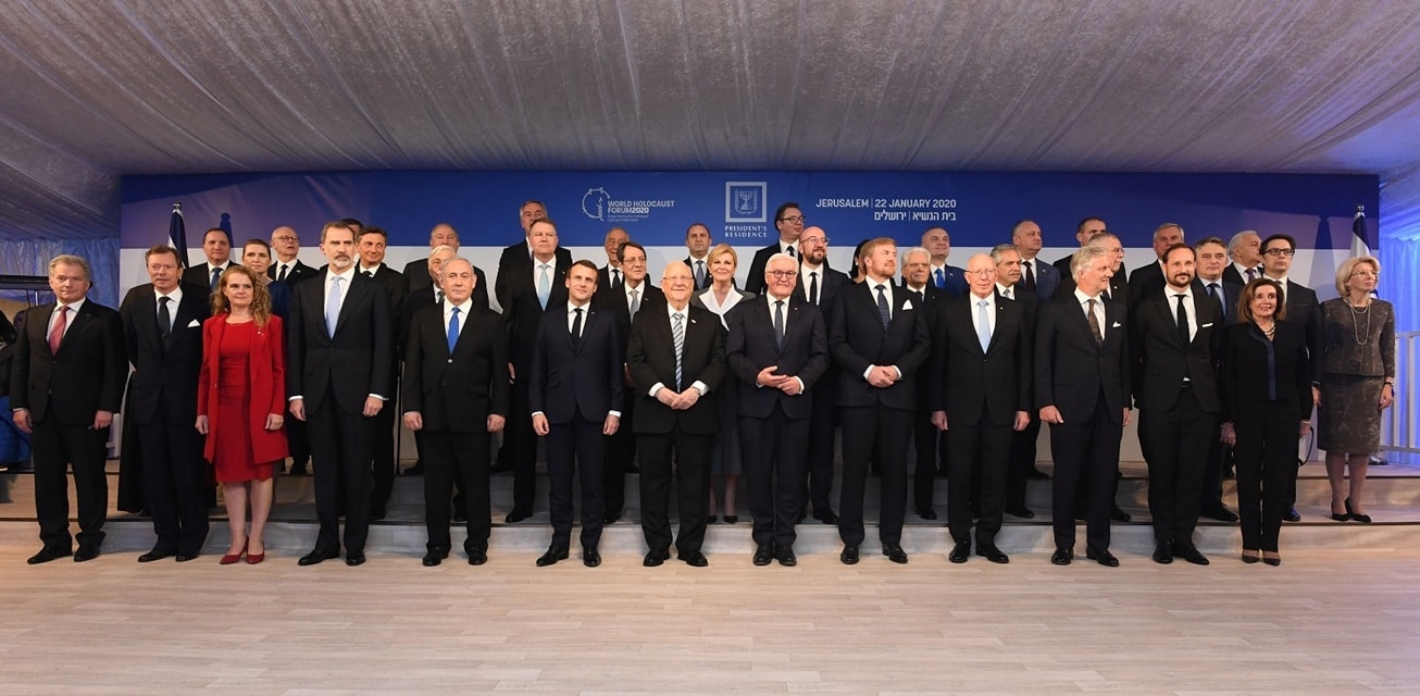 Gruppenfoto der Staatsgäste in der Residenz des Staatspräsidenten